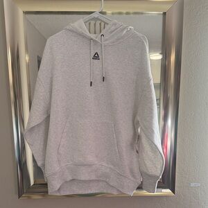 Reebok Men’s Light Heather Gray Pullover Hoodie